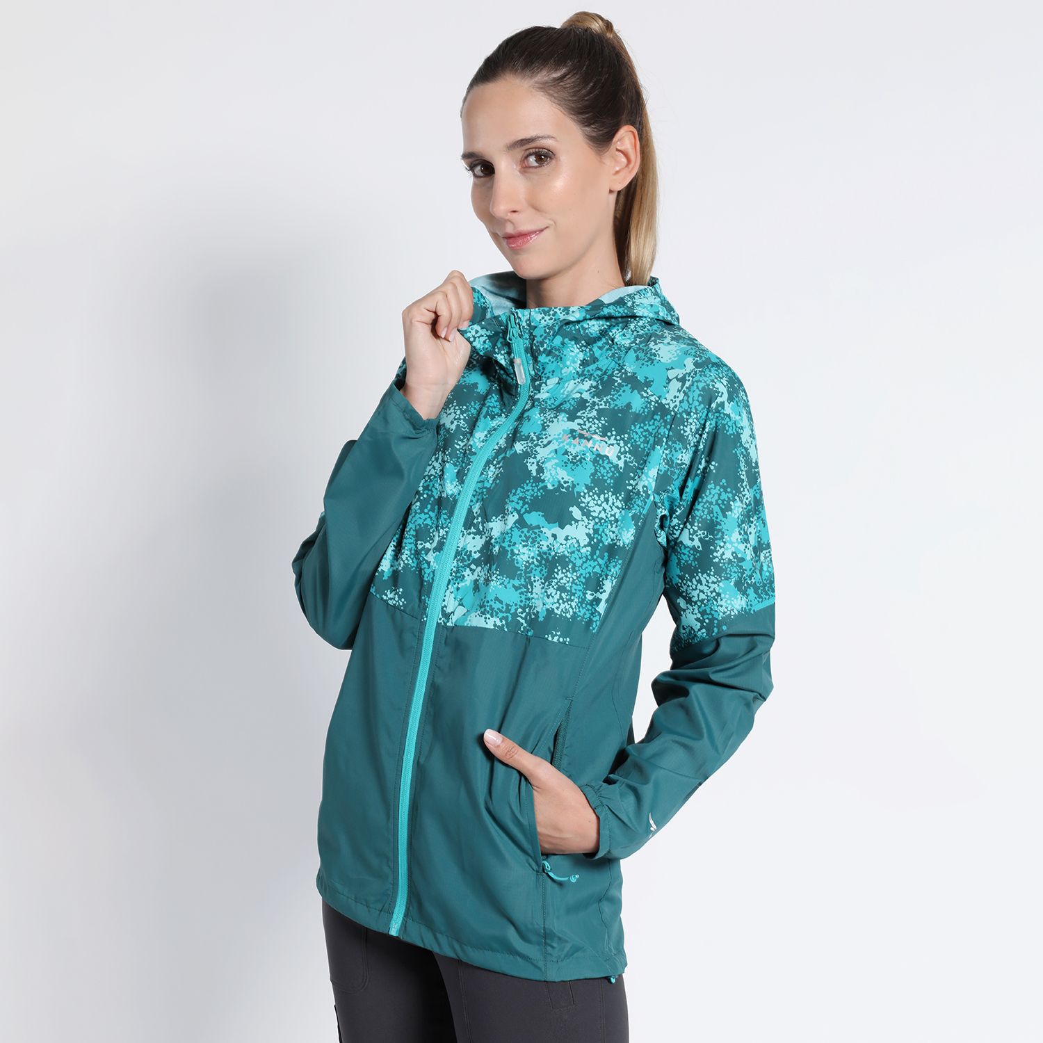 Cortaviento Banano Empacable Mujer